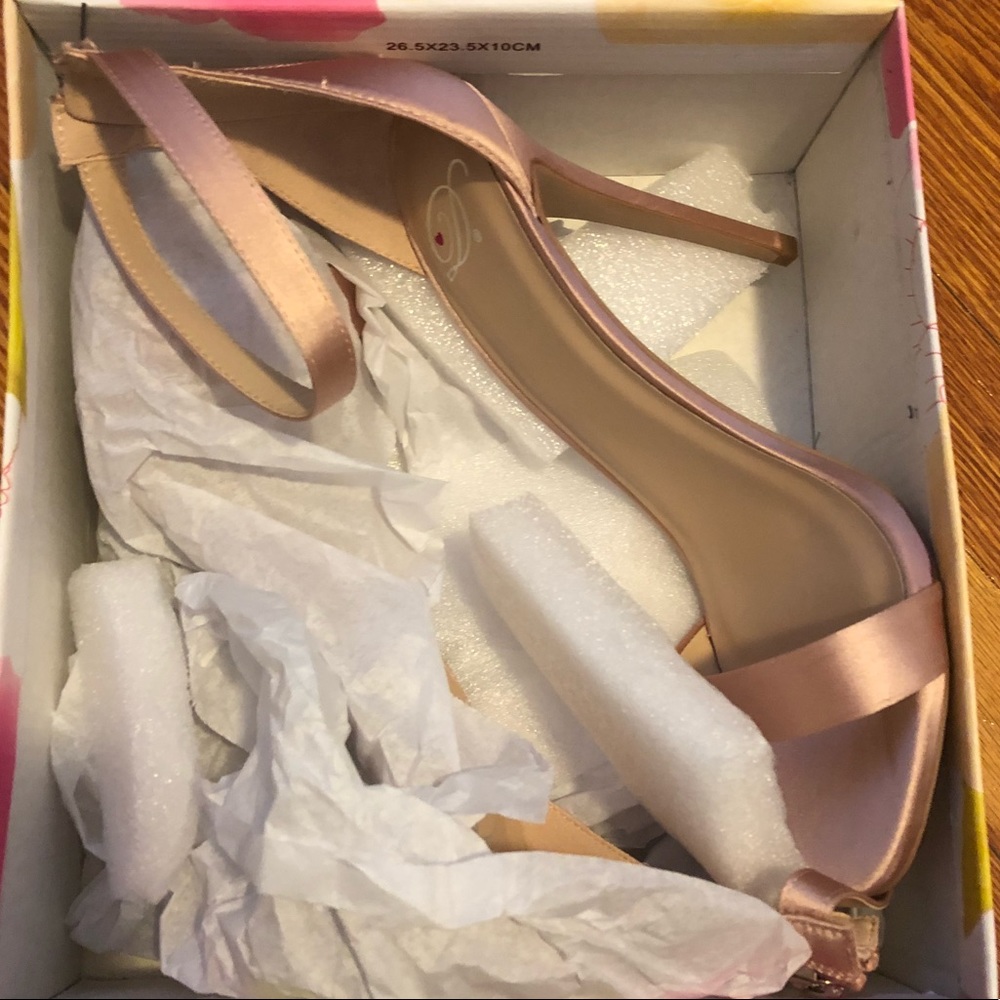 NEW! Debshops Satin Sandals - Picture 2 of 2